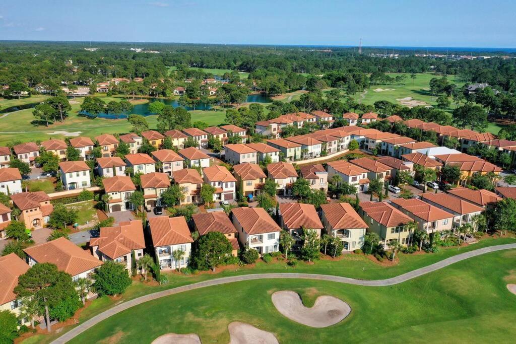 Large 4 Bedroom With Bunk Room And 2 Golf Carts! Ντέστιν Εξωτερικό φωτογραφία