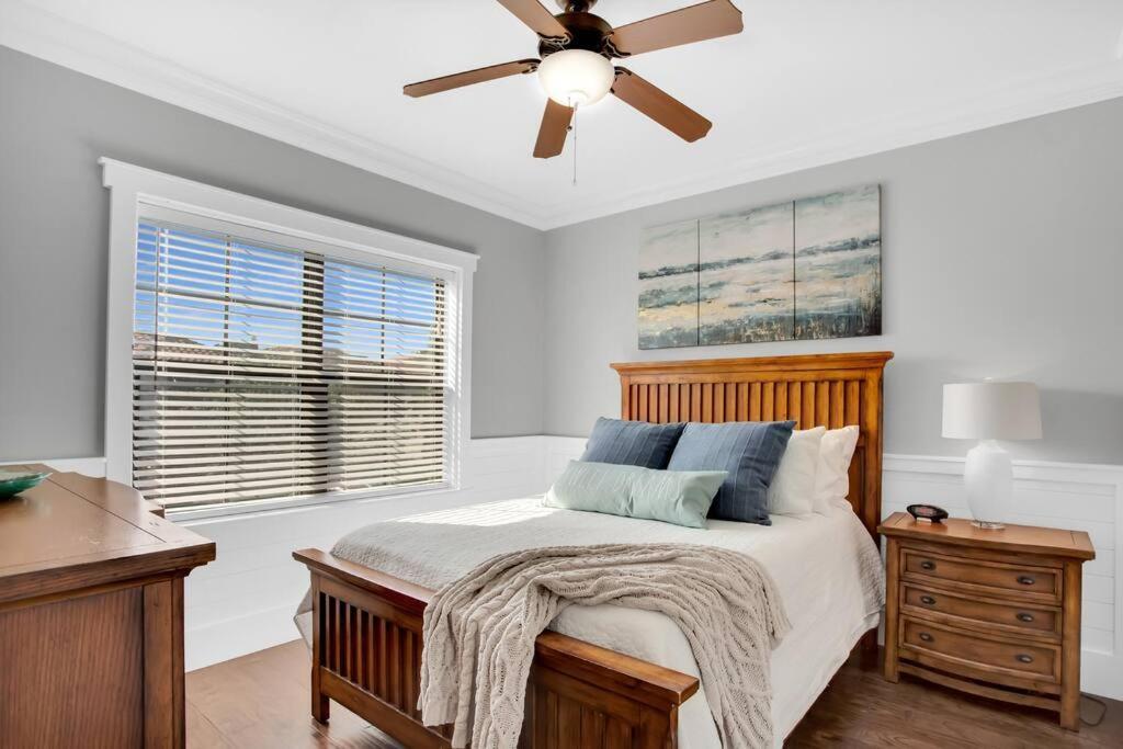 Large 4 Bedroom With Bunk Room And 2 Golf Carts! Ντέστιν Εξωτερικό φωτογραφία